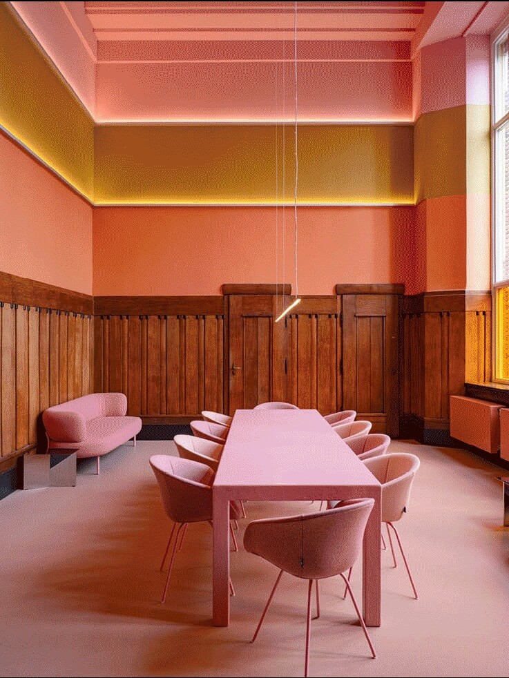 Wandverlichting in de bibliotheek van Utrecht